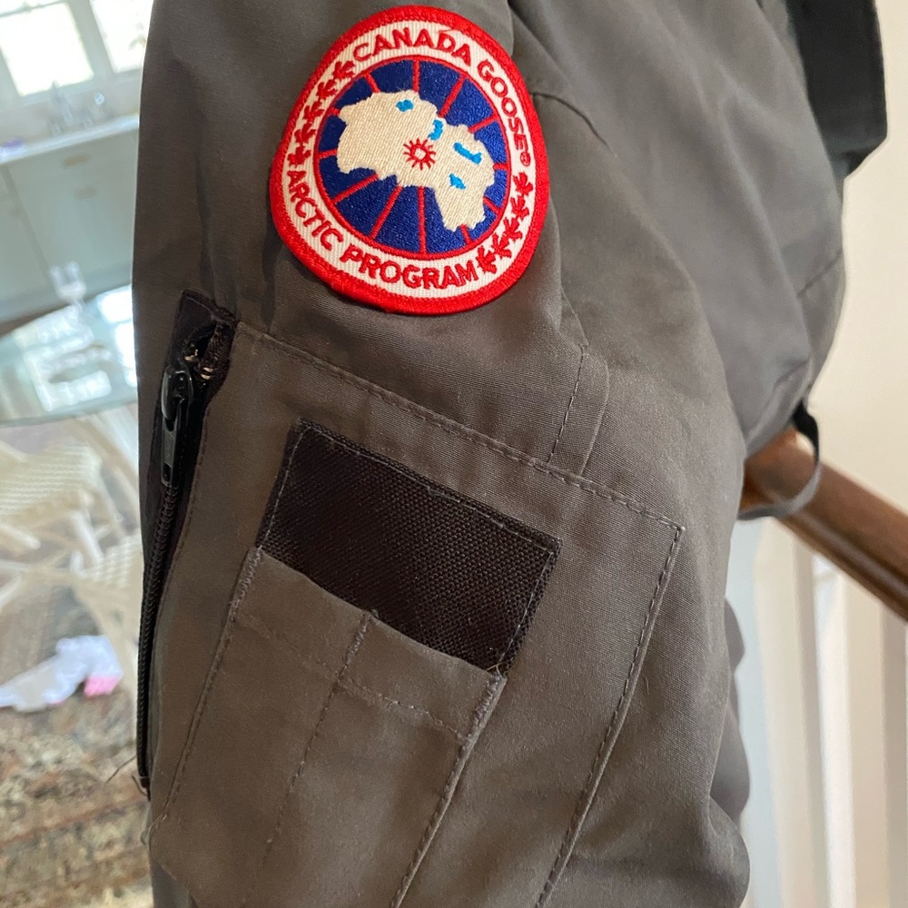 Canada Goose Montebello Parka XS Graphite